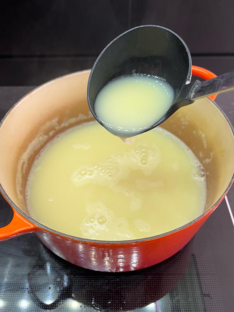 Caldo de Pollo artesano (1L)